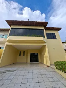 Casa de Condomínio com 4 Quartos para alugar, 360m² no Dom Pedro I, Manaus
