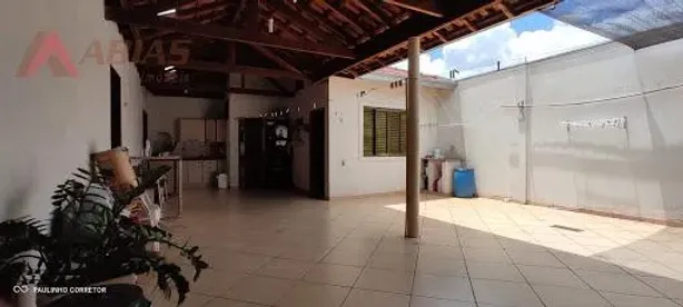 Casa com 3 Quartos à venda, 250m² no Jardim Centenário, São Carlos