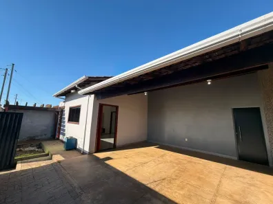 Casa com 3 Quartos à venda, 10m² no Centro, Araxá
