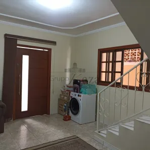 Sobrado com 3 Quartos à venda, 144m² no Jardim Mariana II, São José dos Campos