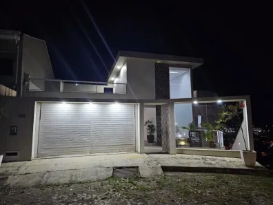 Casa com 4 Quartos à venda, 562m² no Jardim Amália, Volta Redonda