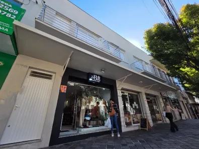 Sala Comercial para alugar, 95m² no Centro, Caxias do Sul