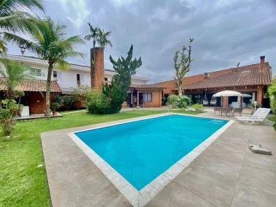 Casa de Condomínio com 4 Quartos para alugar, 422m² no Jardim Acapulco, Guarujá