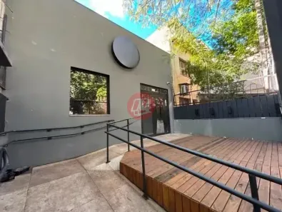 Ponto Comercial para alugar, 240m² no Rio Branco, Porto Alegre