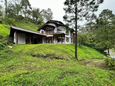 Casa de Condomínio com 4 Quartos à venda, 150m² no Carlos Guinle, Teresópolis