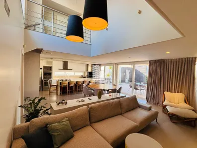 Casa com 3 Quartos à venda, 276m² no Santa Mônica, Florianópolis
