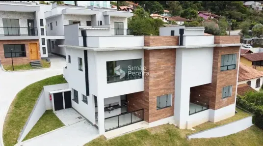 Casa de Condomínio com 3 Quartos à venda, 115m² no Golfe, Teresópolis