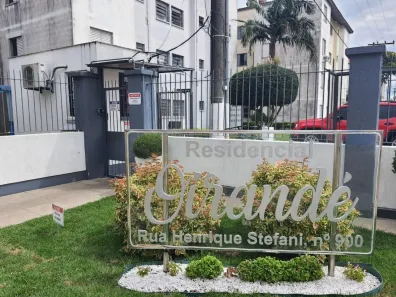 Apartamento com 2 Quartos para alugar, 45m² no Igara, Canoas