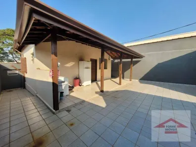 Casa com 3 Quartos à venda, 204m² no Vila Nova Esperia, Jundiaí