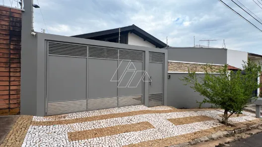 Casa com 3 Quartos para alugar, 175m² no Jardim Parati, Marília