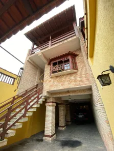 Sobrado com 4 Quartos à venda, 437m² no Cidade Intercap, Taboão da Serra