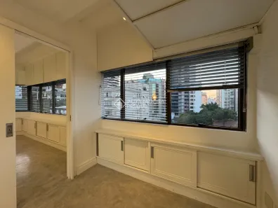 Sala Comercial à venda, 57m² no Moinhos de Vento, Porto Alegre