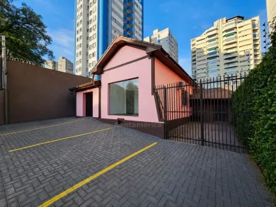 Imóvel Comercial para alugar, 220m² no Vila Ipiranga, Londrina