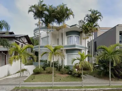 Casa com 5 Quartos para alugar, 600m² no Jurerê, Florianópolis