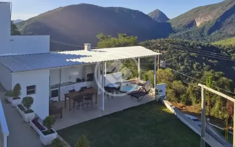 Casa com 1 Quarto à venda, 124m² no Albuquerque, Teresópolis