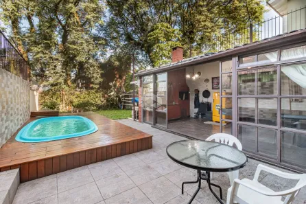Casa com 3 Quartos à venda, 264m² no Santo Antônio, Porto Alegre
