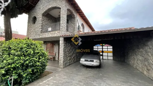 Casa com 3 Quartos à venda, 363m² no Santa Amélia, Belo Horizonte