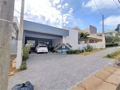 Casa de Condomínio com 3 Quartos à venda, 212m² no Swiss Park, Campinas