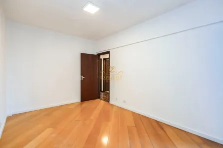 Apartamento com 2 Quartos à venda, 52m² no Centro, Curitiba