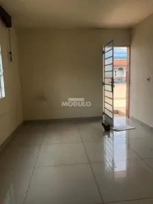 Imóvel Comercial com 4 Quartos para alugar, 150m² no Brasil, Uberlândia