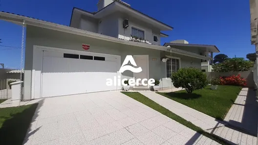 Casa com 3 Quartos à venda, 224m² no Ponta de Baixo, São José