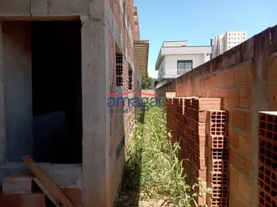 Casa de Condomínio com 3 Quartos à venda, 212m² no Jardim Jacinto, Jacareí
