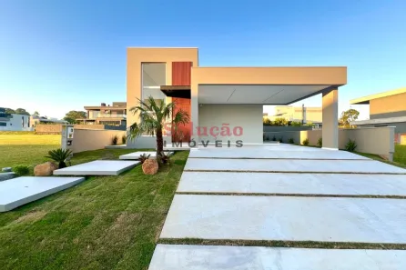 Casa de Condomínio com 3 Quartos à venda, 200m² no Sanga Funda, Nova Santa Rita