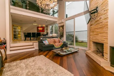 Casa com 4 Quartos à venda, 485m² no Chácara das Pedras, Porto Alegre