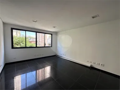 Sala Comercial para alugar, 65m² no Vila Paiva, São Paulo