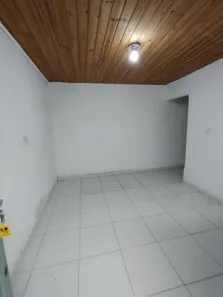Casa com 1 Quarto para alugar, 35m² no Cipava, Osasco