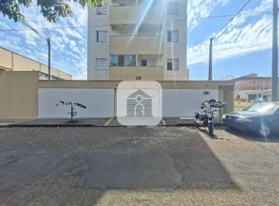 Apartamento com 2 Quartos para alugar, 69m² no Santa Mônica, Uberlândia