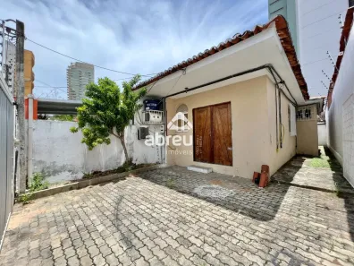 Casa com 4 Quartos à venda, 222m² no Lagoa Nova, Natal