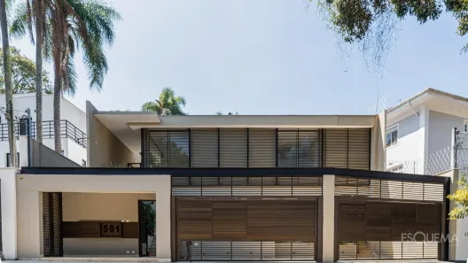 Casa com 4 Quartos para alugar, 378m² no Jardim Guedala, São Paulo