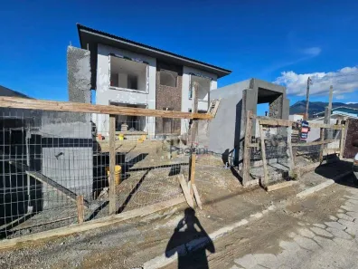 Apartamento com 2 Quartos à venda, 54m² no Aririú, Palhoça