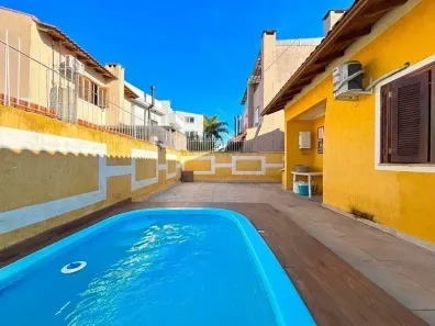 Casa com 2 Quartos à venda, 108m² no Hípica, Porto Alegre