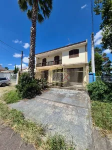 Casa com 3 Quartos à venda, 350m² no Capão Raso, Curitiba