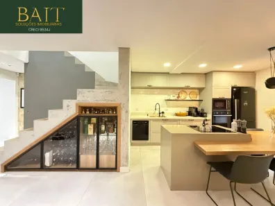 Sobrado com 3 Quartos à venda, 136m² no Glória, Joinville