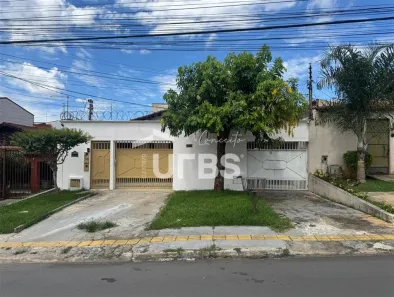 Sobrado com 3 Quartos à venda, 209m² no Parque das Laranjeiras, Goiânia