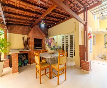 Sobrado com 3 Quartos à venda, 285m² no Jardim das Bandeiras, São Paulo