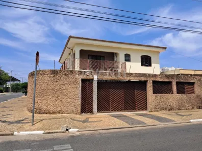 Sobrado com 3 Quartos à venda, 223m² no Jardim Nova Europa, Campinas