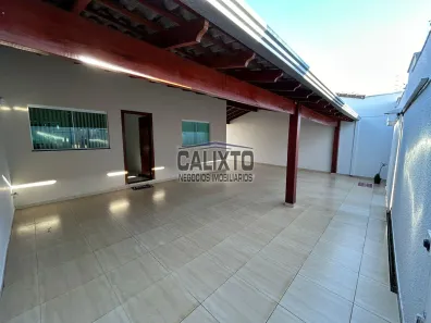 Casa com 3 Quartos à venda, 190m² no Jardim Patrícia, Uberlândia