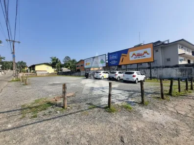 Lote/Terreno para alugar, 600m² no Bom Retiro, Joinville