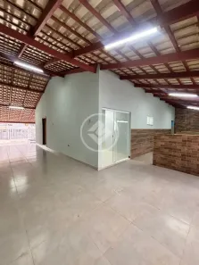 Casa com 3 Quartos à venda, 210m² no Jardim Belvedere, Caldas Novas