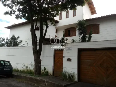 Casa com 5 Quartos à venda, 700m² no Mangabeiras, Belo Horizonte