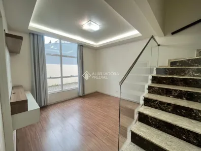 Sobrado com 3 Quartos à venda, 115m² no Boqueirão, Curitiba