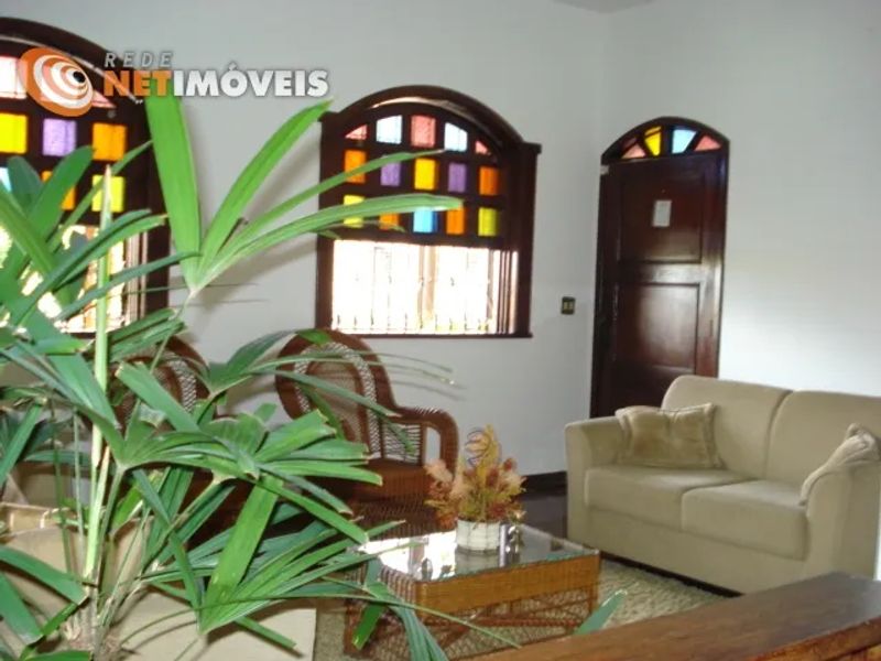 Casa com 3 quartos — Cidade Nova, Belo Horizonte