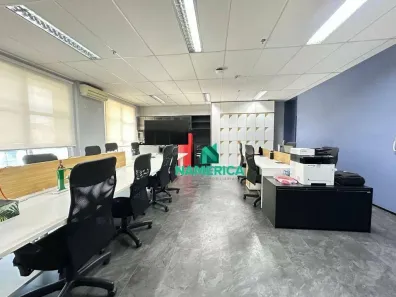 Sala Comercial para alugar, 136m² no Vila Cordeiro, São Paulo