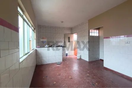 Casa com 2 Quartos para alugar, 76m² no Jardim Zaira, Mauá