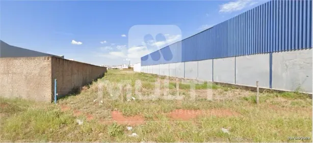 Lote/Terreno com 1 Quarto à venda, 1200m² no Novo Mundo, Uberlândia