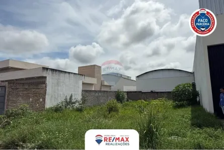 Lote/Terreno à venda, 300m² no Planalto, Patos de Minas